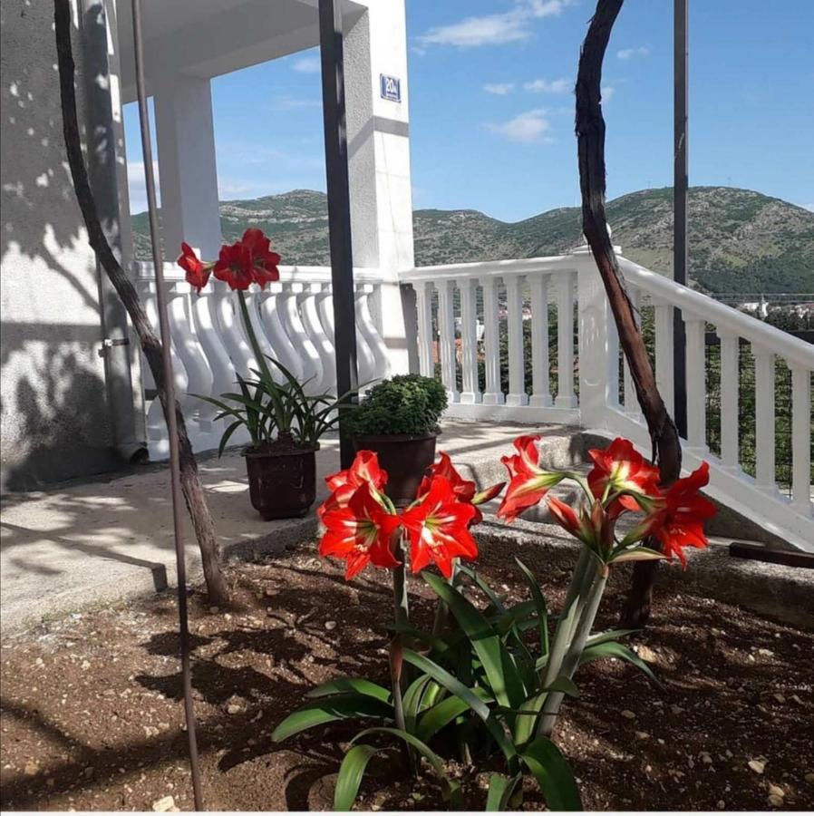 Nemanja Apartment Trebinje Luaran gambar